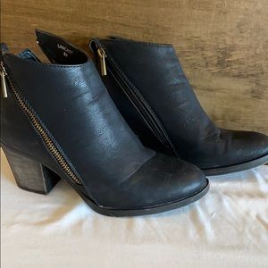 Zippier booties